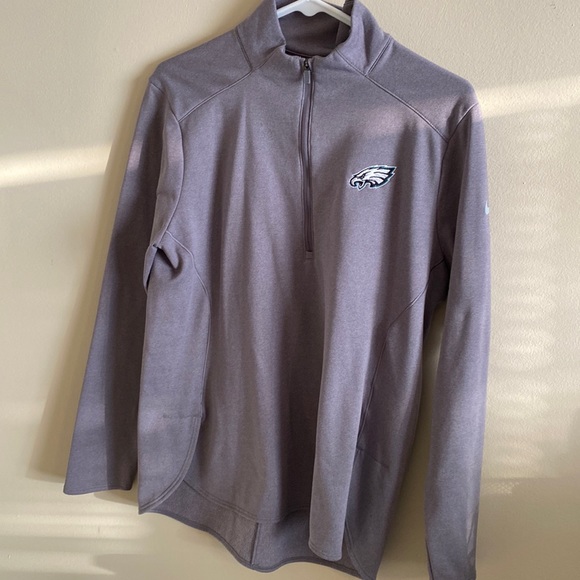Nike Eagles Half-Zip Shirt - Picture 1 of 3